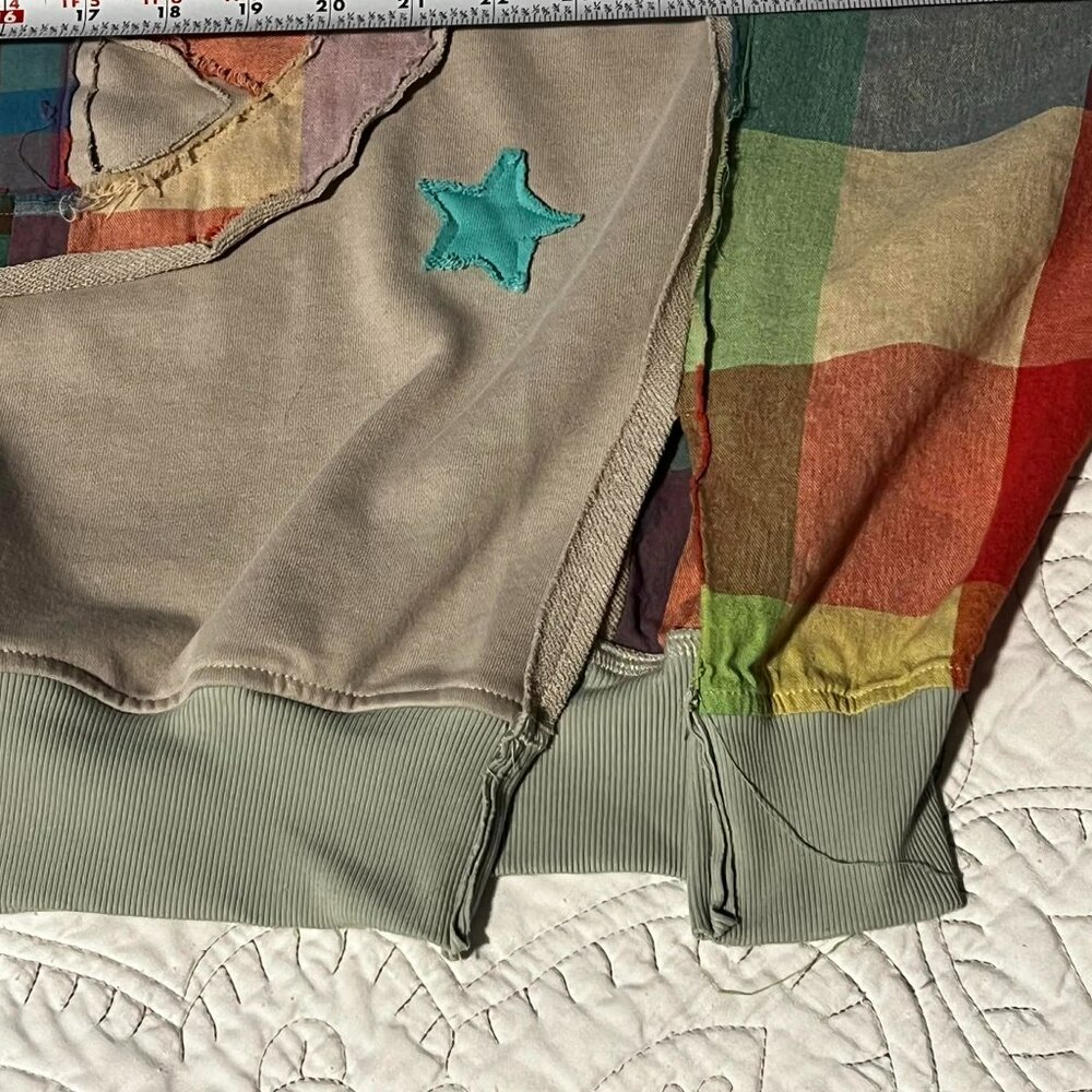 NWOT Sage & Fig Boho Sweatshirt Oversized Peace Applique Size L - Picture 6 of 12